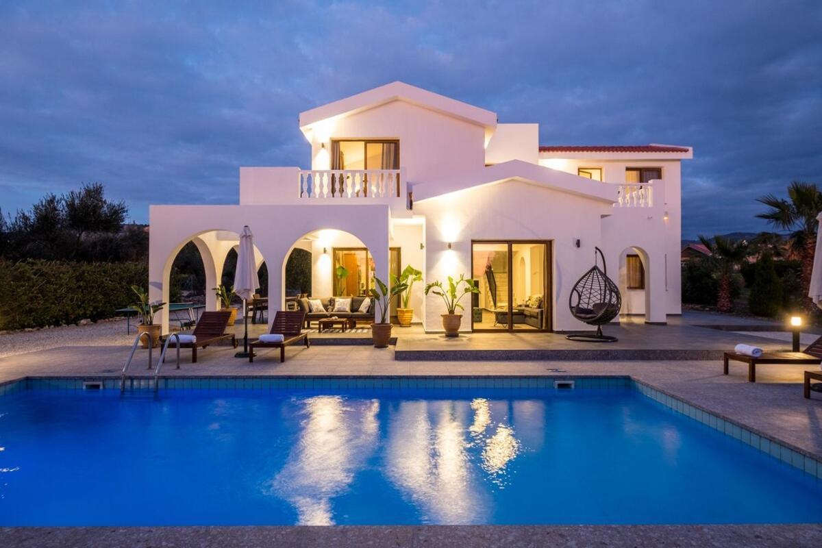 Cocoon Luxury Villa In Coral Bay-3 Min To Beach Пейя Экстерьер фото